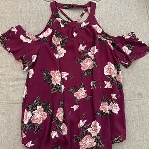 Women’s cold shoulder blouse